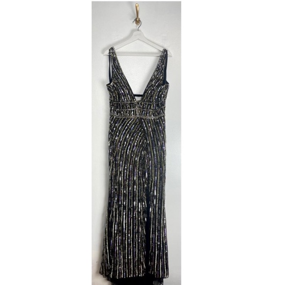 MAC DUGGAL Stripe Sequin Plunge Column Gown in Black Gold Size US 14 - Picture 2 of 8